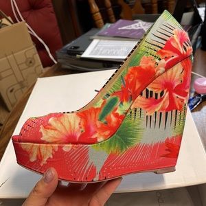 Also Hazinski Platform Peep toe wedge tropical palm floral 38 7.5